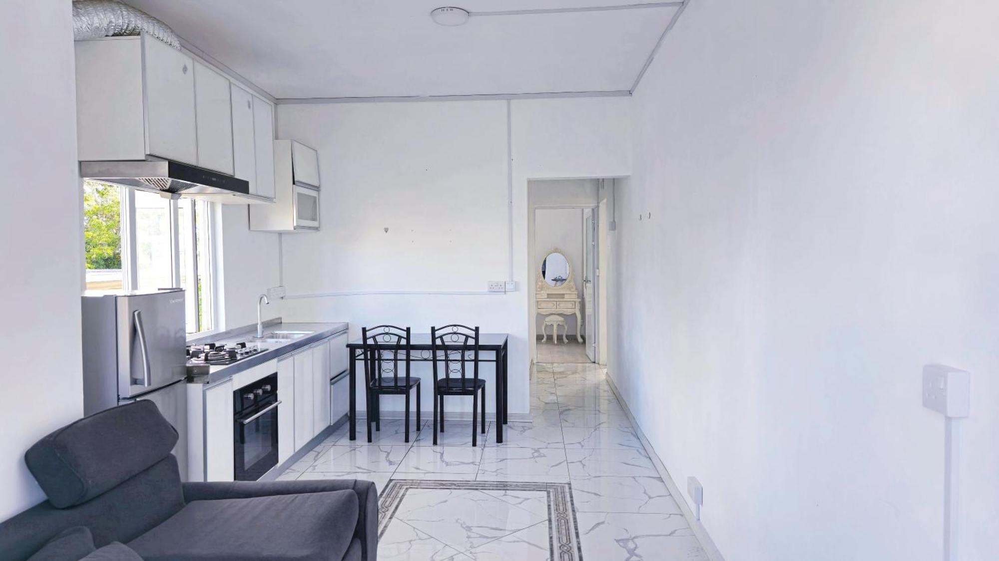 Couple Perfect - Lovely New 1-bedroom